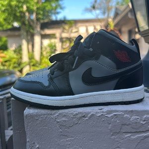 Jordan’s size 1 gray and black